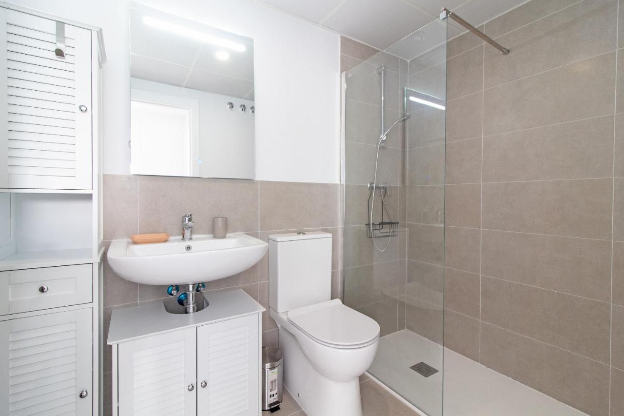 Global Properties, 5 Personas Con Terraza Y Vistas A La Piscina